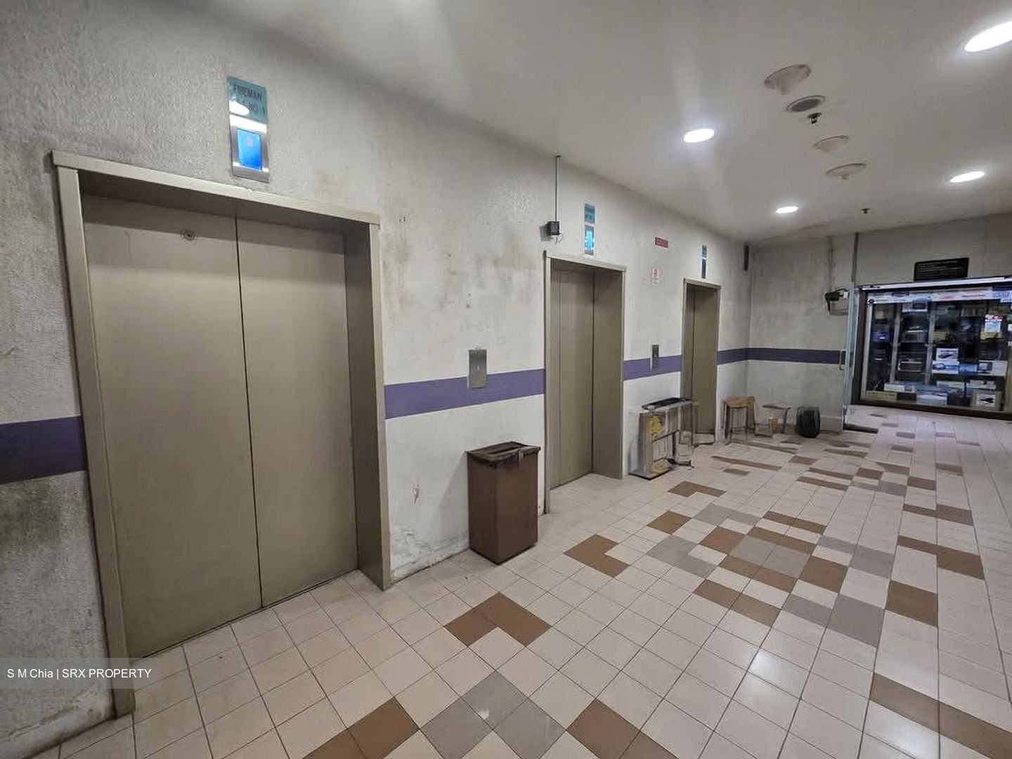 Sim Lim Tower (D8), Shop House #584280381